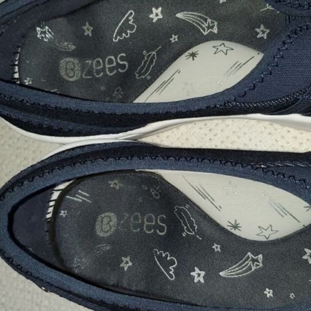 Bzees Navy Blue Slip On Loafers Cloud Technology Wedge Comfort Shoes Womens 6.5 - Picture 8 of 9